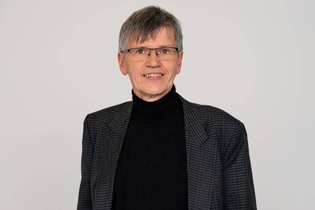 Ralf Korn Professor für Finanzmathematik und stochastische Steuerung