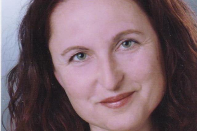 Anja Wildemann ist Professorin für Grundschulpädagogische Forschung mit dem Schwerpunkt Sprachbildung und Leiterin des Instituts für Bildung  im Kindes - und Jugendalter (IBKJ) an der RPTU